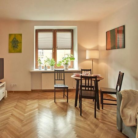 Stary Mokotow, Z Ogrodkiem Apartamento Varsóvia Exterior foto