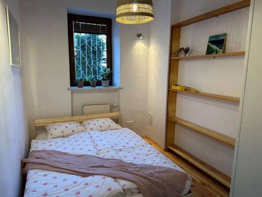 Stary Mokotow, Z Ogrodkiem Apartamento Varsóvia Exterior foto