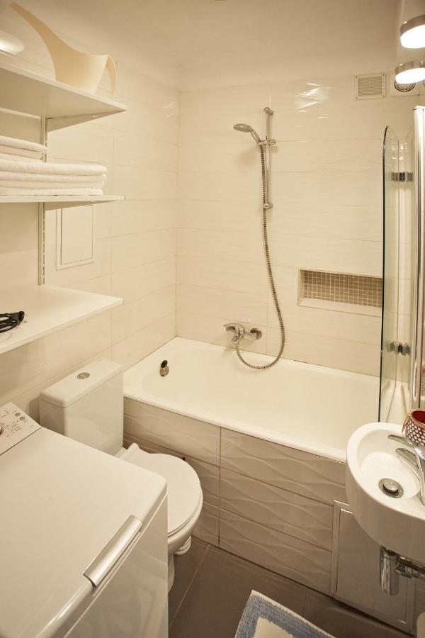 Stary Mokotow, Z Ogrodkiem Apartamento Varsóvia Exterior foto